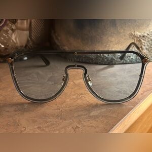 Versace Sunglasses VE2180